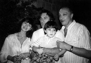 Михаил Козаков с Робертом Де Ниро, женой Анной и сыном Мишей. Тель-Авив, 1994